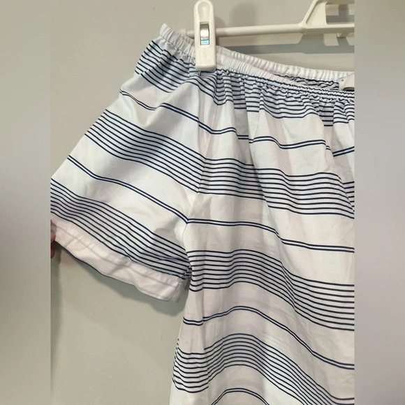 0039 Italy Women Off The Shoulder Top Navy and White Size Large - Picture 2 of 6